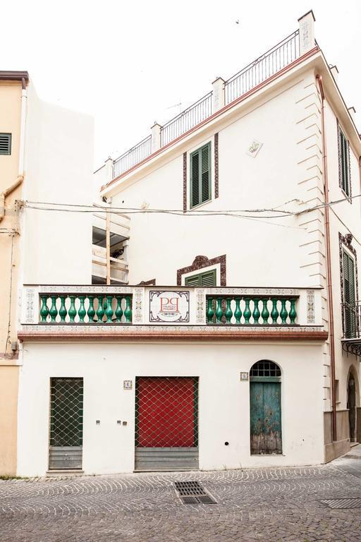 Palazzo Pagliaro Hotel Santo Stefano di Camastra Exterior photo